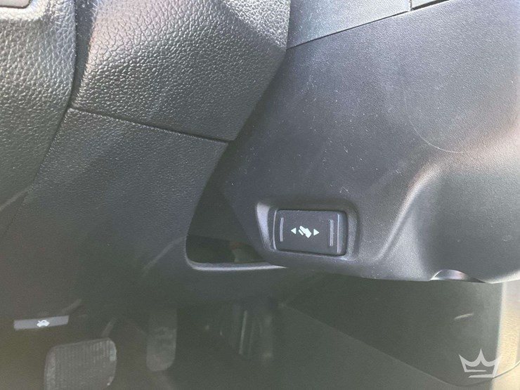 2016-ford-explorer-image-19