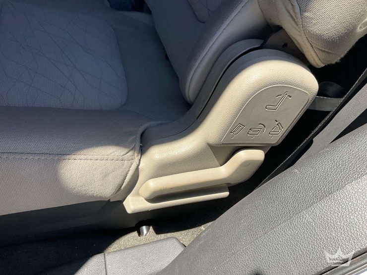 2014-ford-explorer-image-25