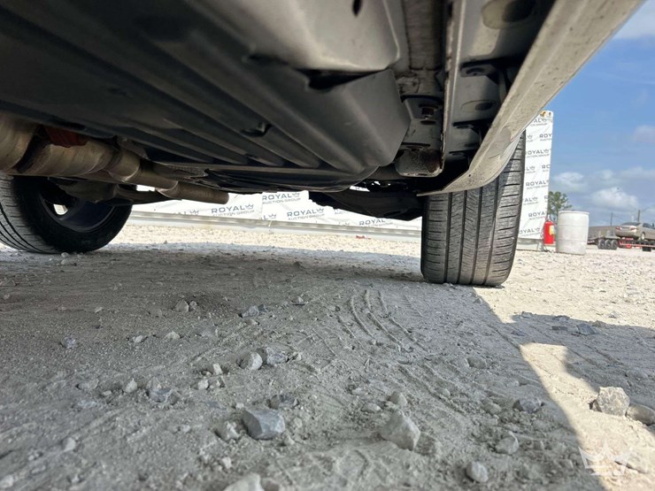 2016-jeep-grand-cherokee-image-19