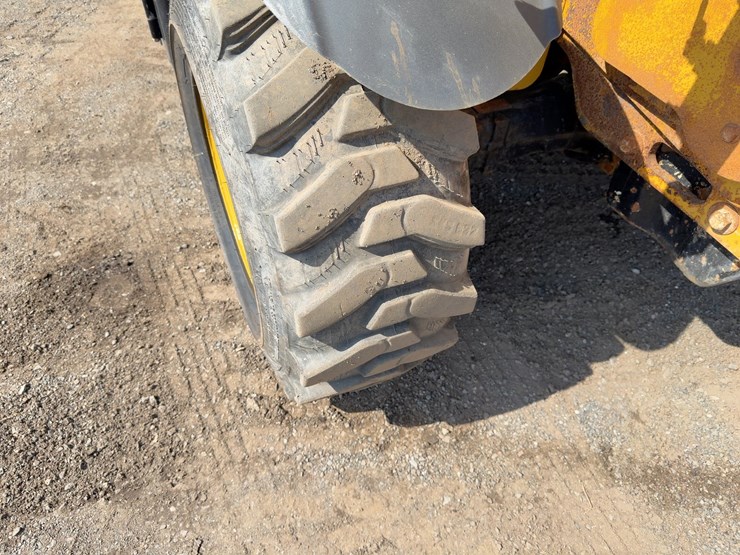 2018-caterpillar-th255c-image-12