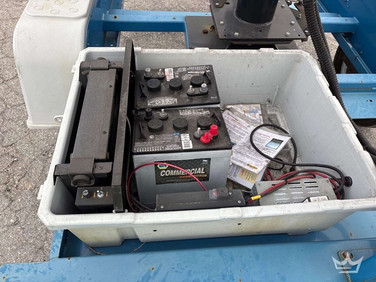 2018-solartech-silent-messenger-towable-solar-message-board-image-9