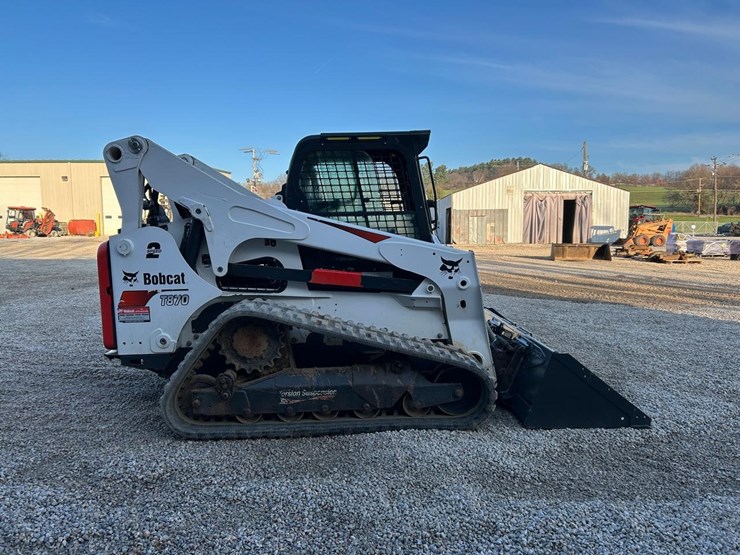 2022-bobcat-t870-image-5