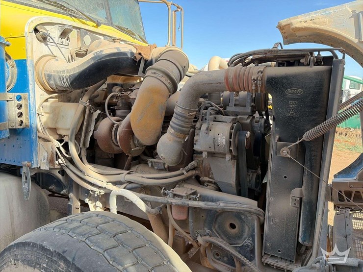 2007-peterbilt-379-image-16