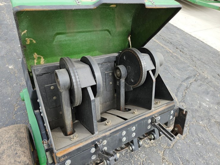 john-deere-800-image-11