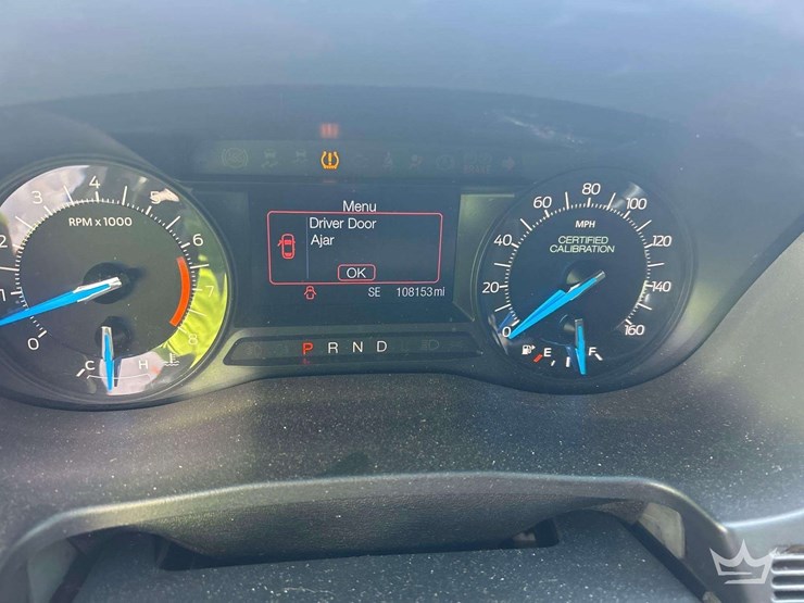 2016-ford-explorer-image-14