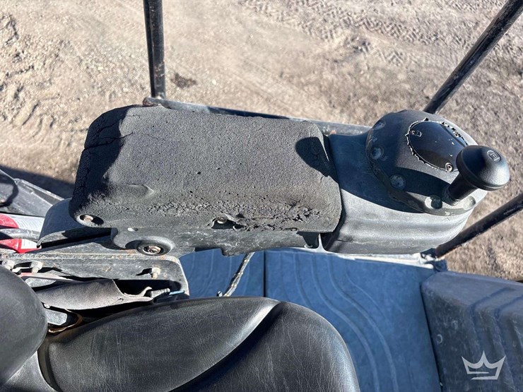 2014-caterpillar-cb54b-image-17