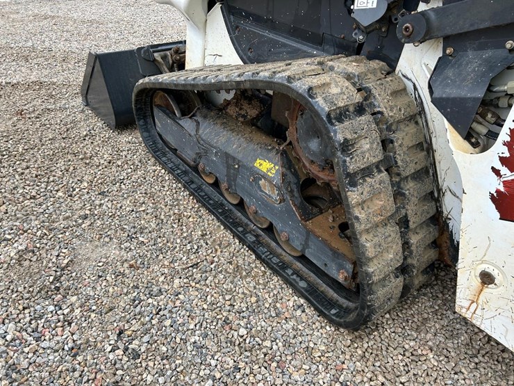 2020-bobcat-t66-image-17