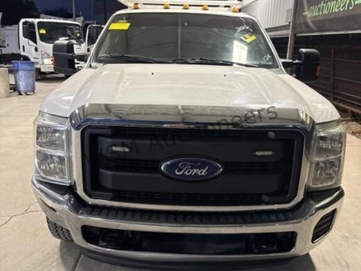 2016-ford-f350-image-3