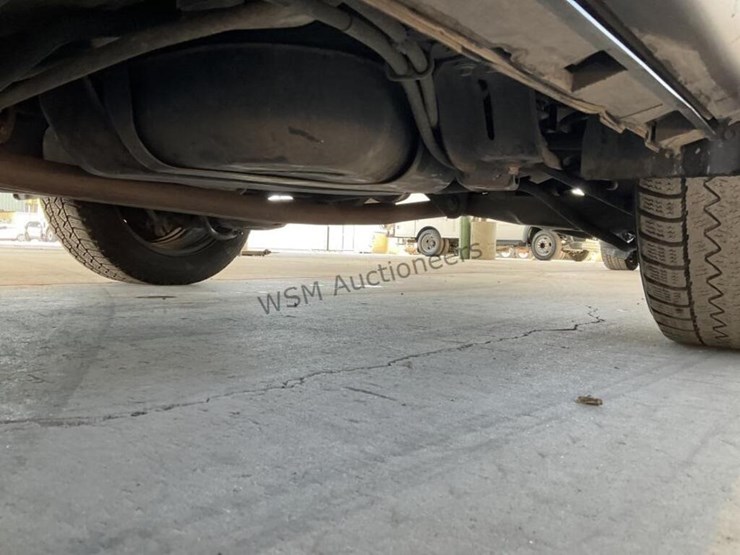 2017-ford-explorer-image-27