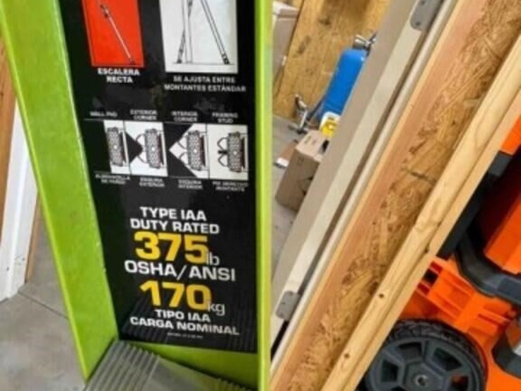 little-giant-6'-ladder-image-2