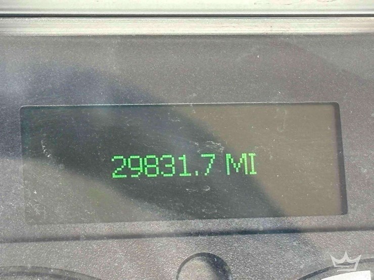 2020-freightliner-m2-106-image-5