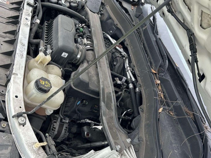 2020-ford-explorer-image-7