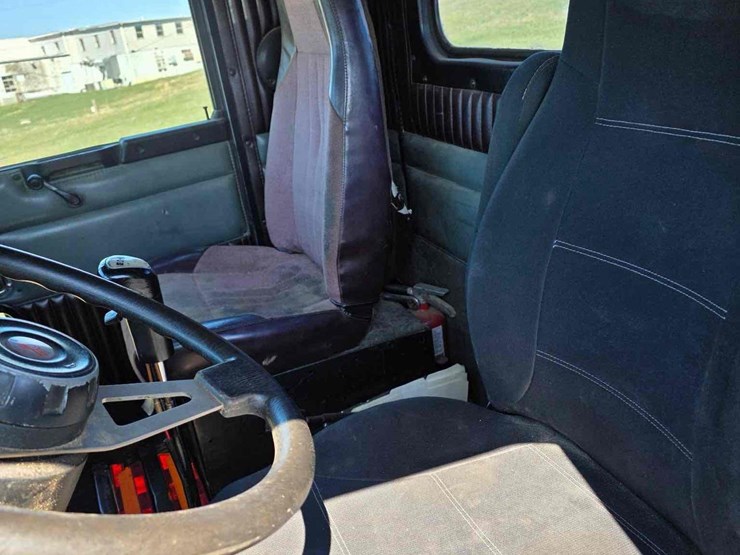 1995-kenworth-t800-image-9