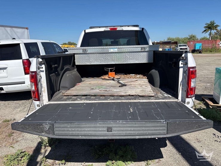 2019-ford-f150-image-12