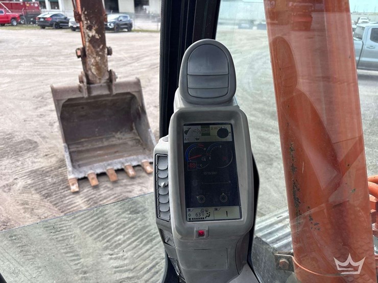 2013-hitachi-zx160-lc-image-13