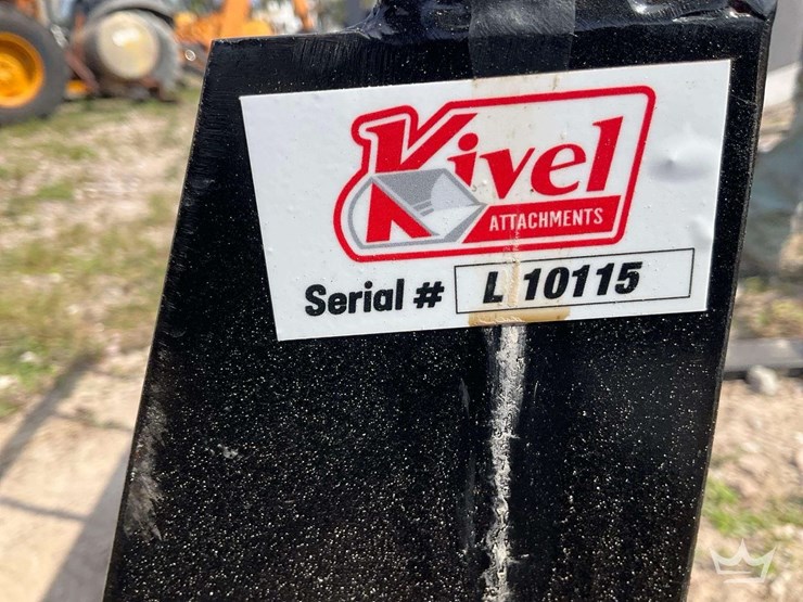kivel-48in-forks-and-frame-skid-steer-attachment-image-4