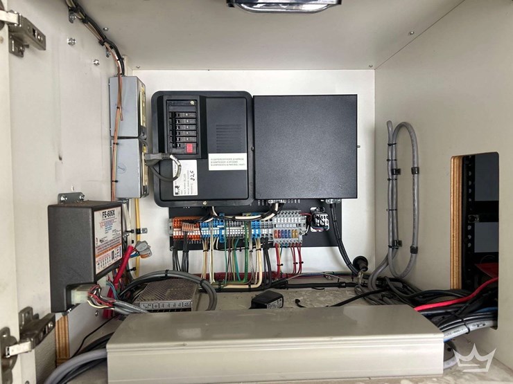 2012-ford-e450-image-38