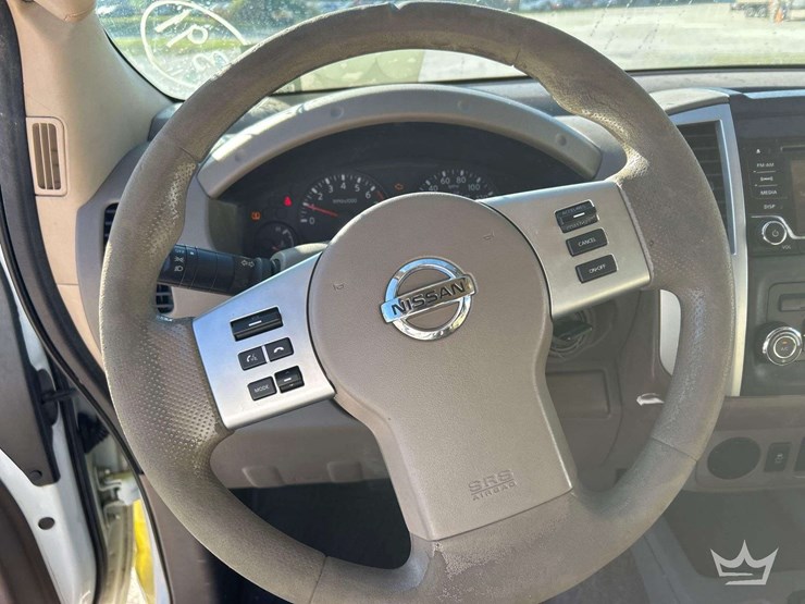 2015-nissan-frontier-image-13