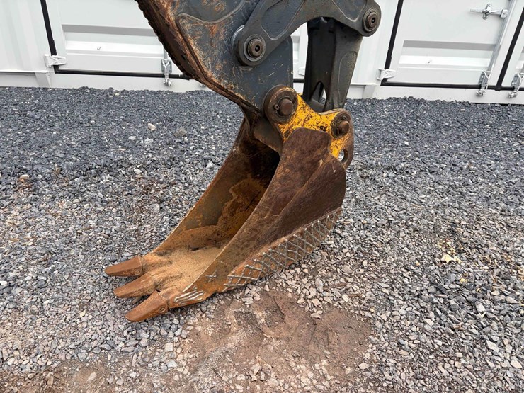 2015-deere-410l-image-5