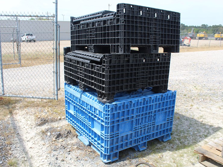 #8000-•-3-plastic-containers-image-2