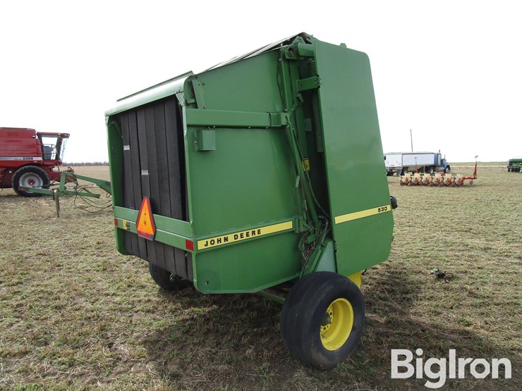 john-deere-530-image-5
