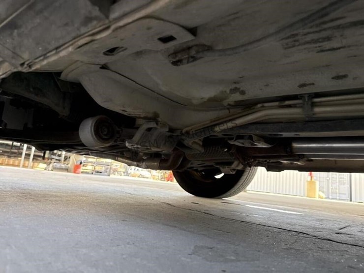 2017-ford-explorer-image-25