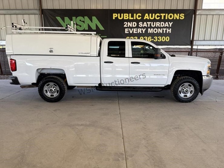 2016-chevrolet-silverado-2500hd-image-1