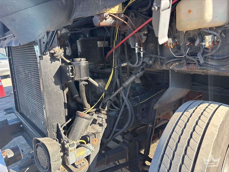 2013-chevrolet-step-van/-command-center-image-8