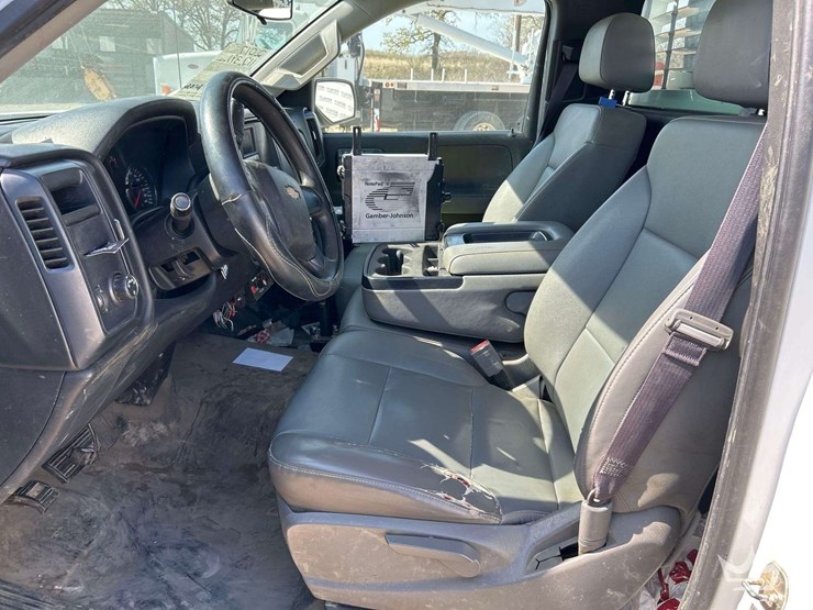 2017-chevrolet-silverado-1500-image-11