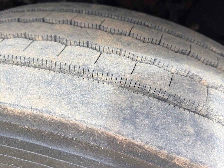 2007-peterbilt-379-image-5