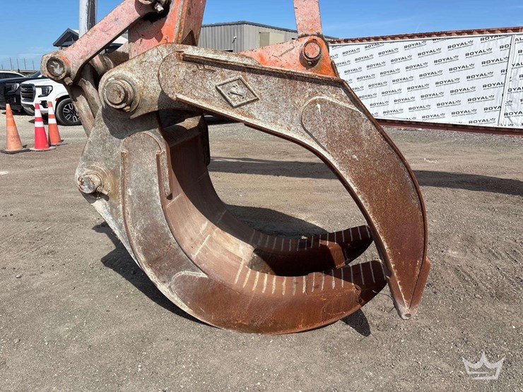 2018-hitachi-zx300-lc-6n-image-13