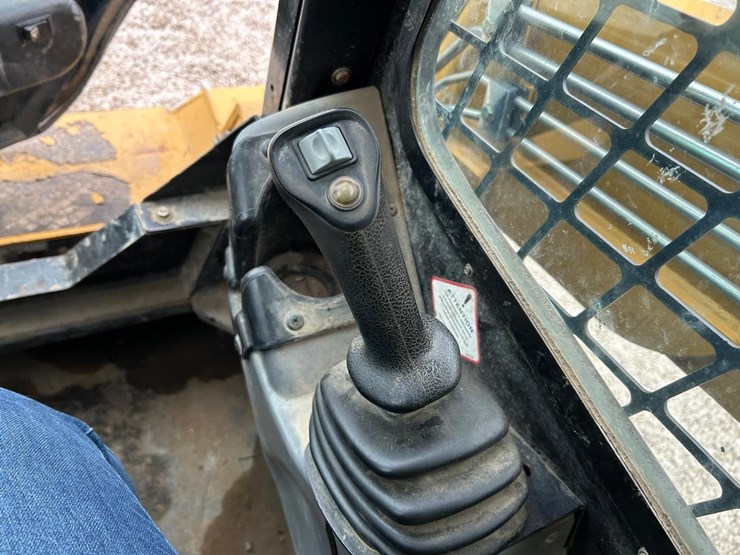 2018-asv-posi-track-vt70-image-28