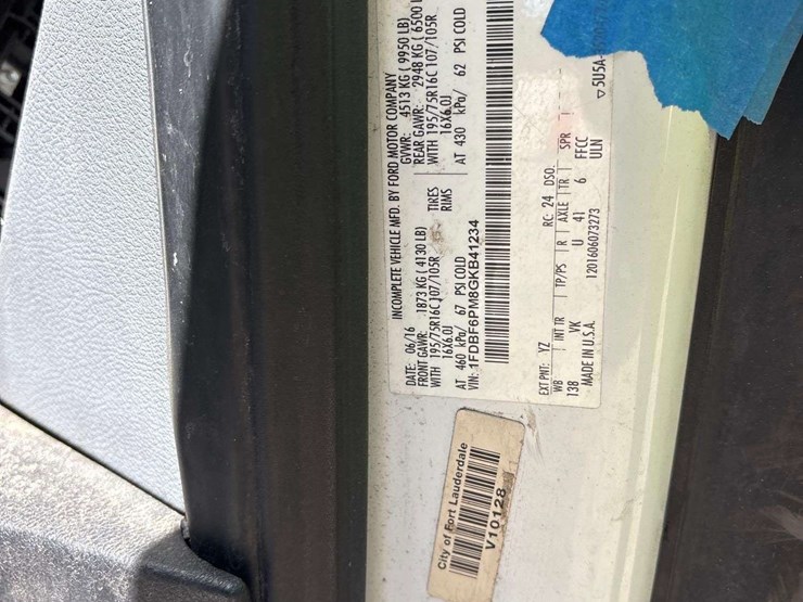 2016-ford-transit-image-5