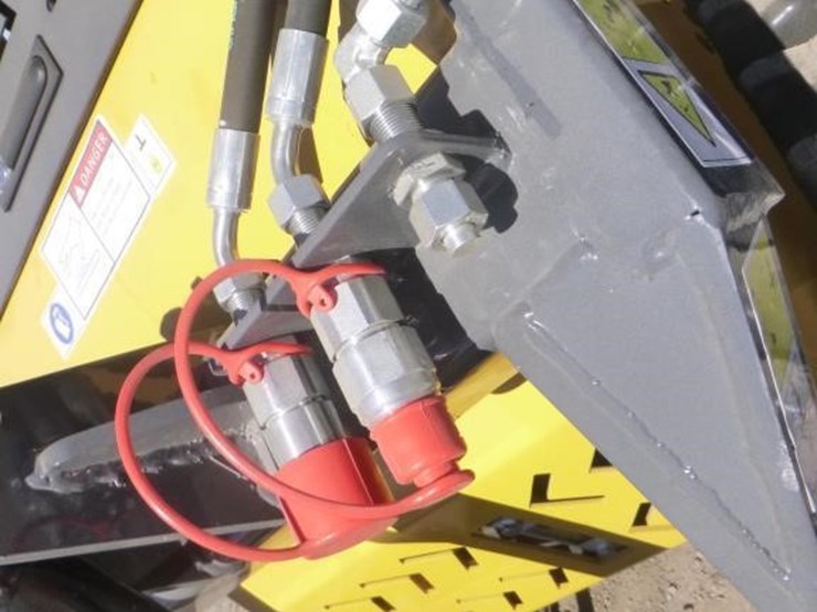 sdlanch-sdll60-skid-steer-track-loader-image-13