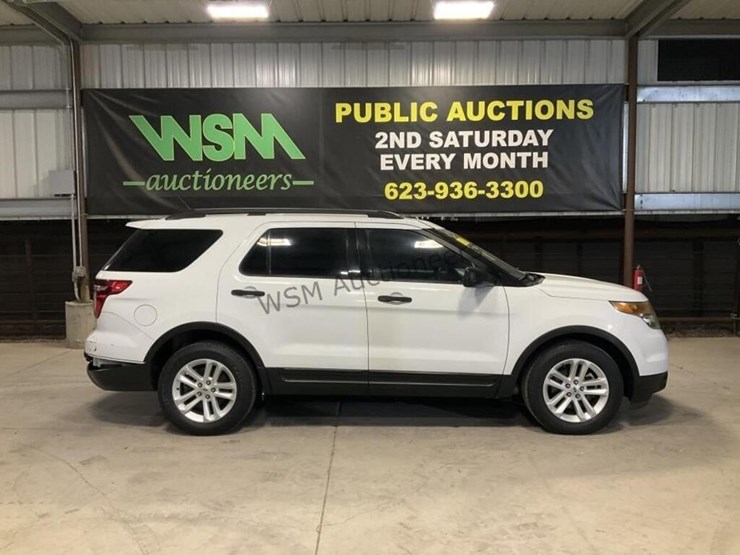 2015-ford-explorer-image-1