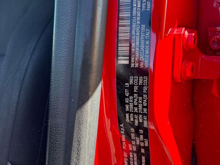 2015-jeep-renegade-image-5