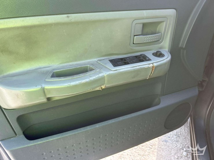 2005-dodge-dakota-image-11