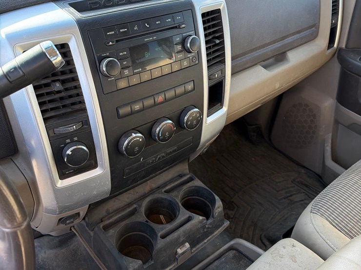 2011-dodge-ram-2500-image-42