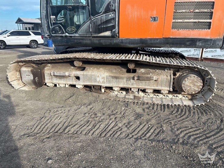 2018-hitachi-zx300-lc-6n-image-28