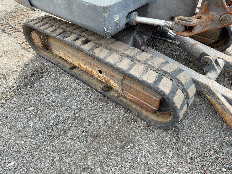 2004-volvo-ec35-image-19