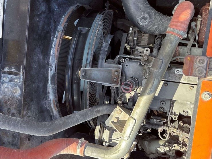 2013-hitachi-zx160-lc-image-26