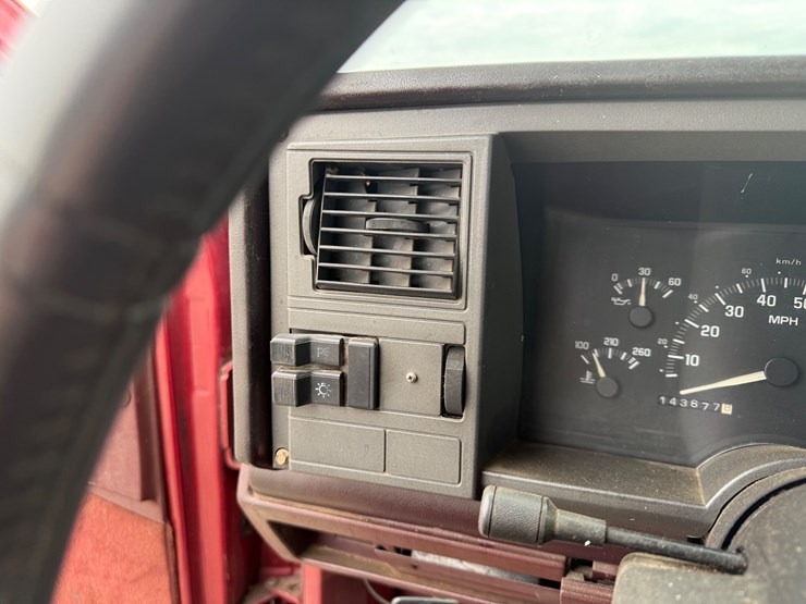 1992-chevrolet-gmt400-image-50