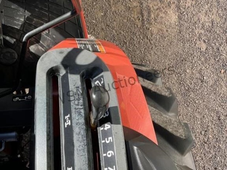 kubota-lx3310hsd-image-23