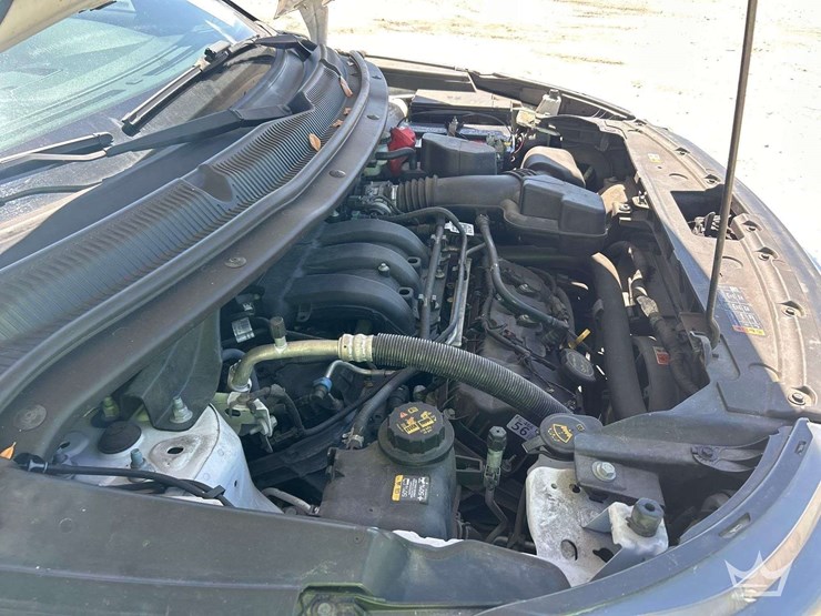 2016-ford-explorer-image-8