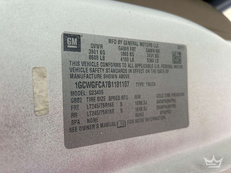 2011-chevrolet-express-2500-image-5