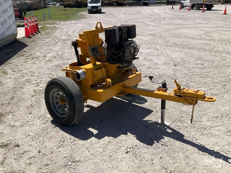 smalline-4in.-double-diaphragm-s/a-towable-trash-pump-image-2