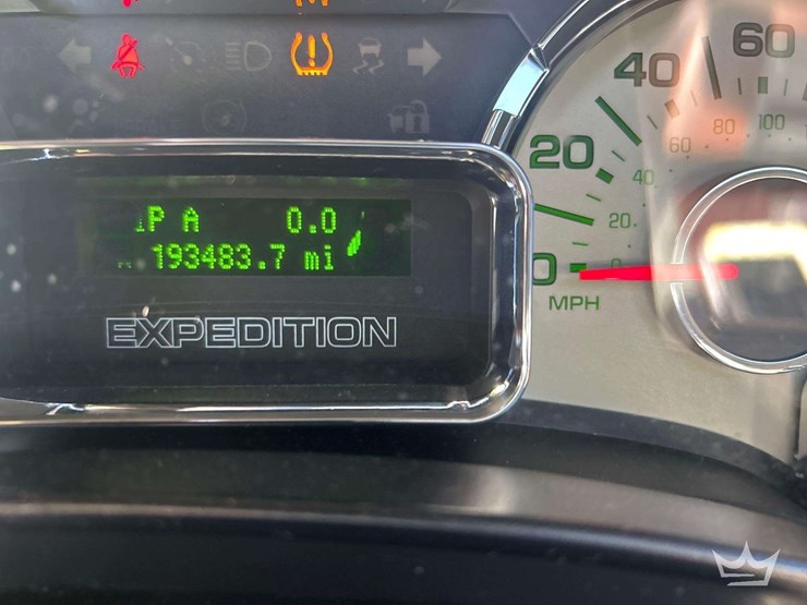 2011-ford-expedition-image-6