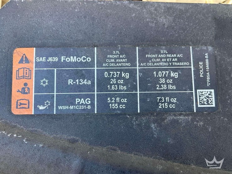 2016-ford-explorer-image-12