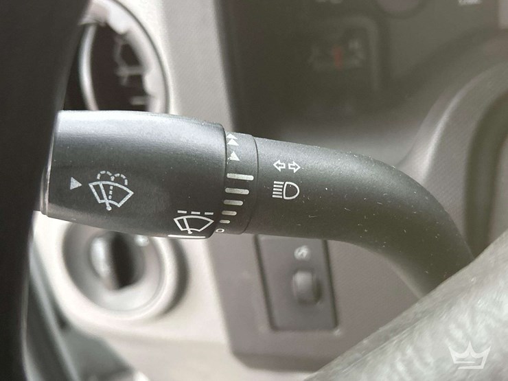 2015-ford-e350-image-16