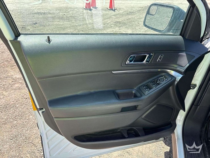 2013-ford-explorer-image-14